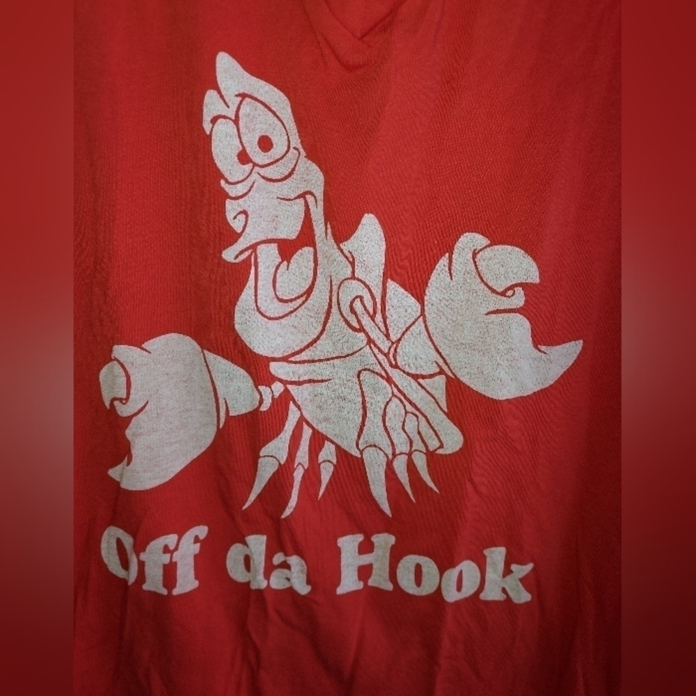 Disney Parks x Junk Food Red Sebastian OFF DA HOOK T-Shirt - Picture 3 of 4